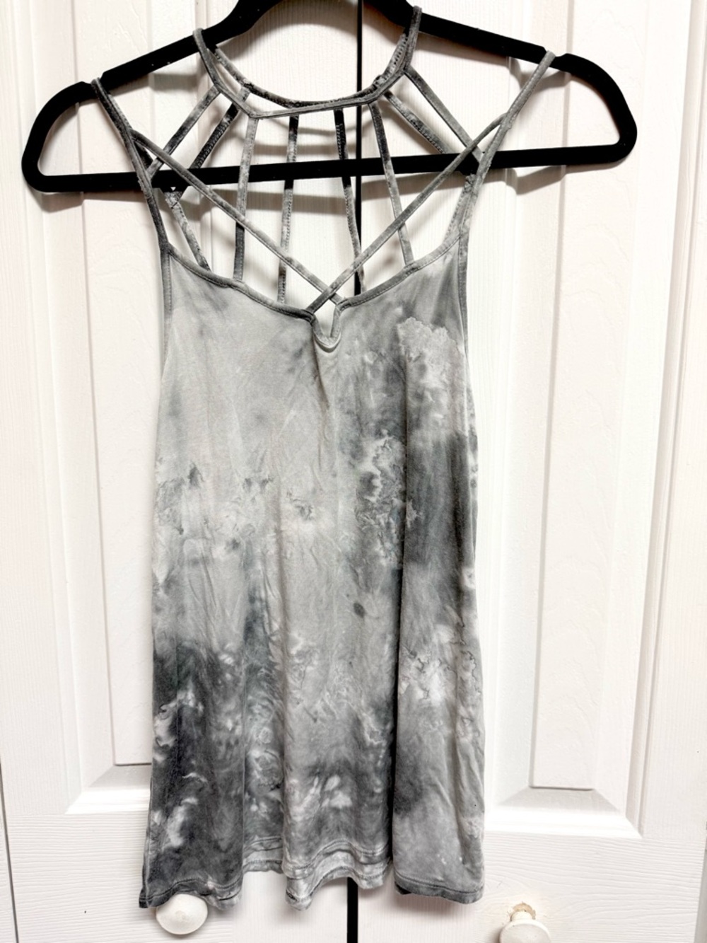 American Eagle Outfitters Gray Tie-Dye Strappy Tank Top